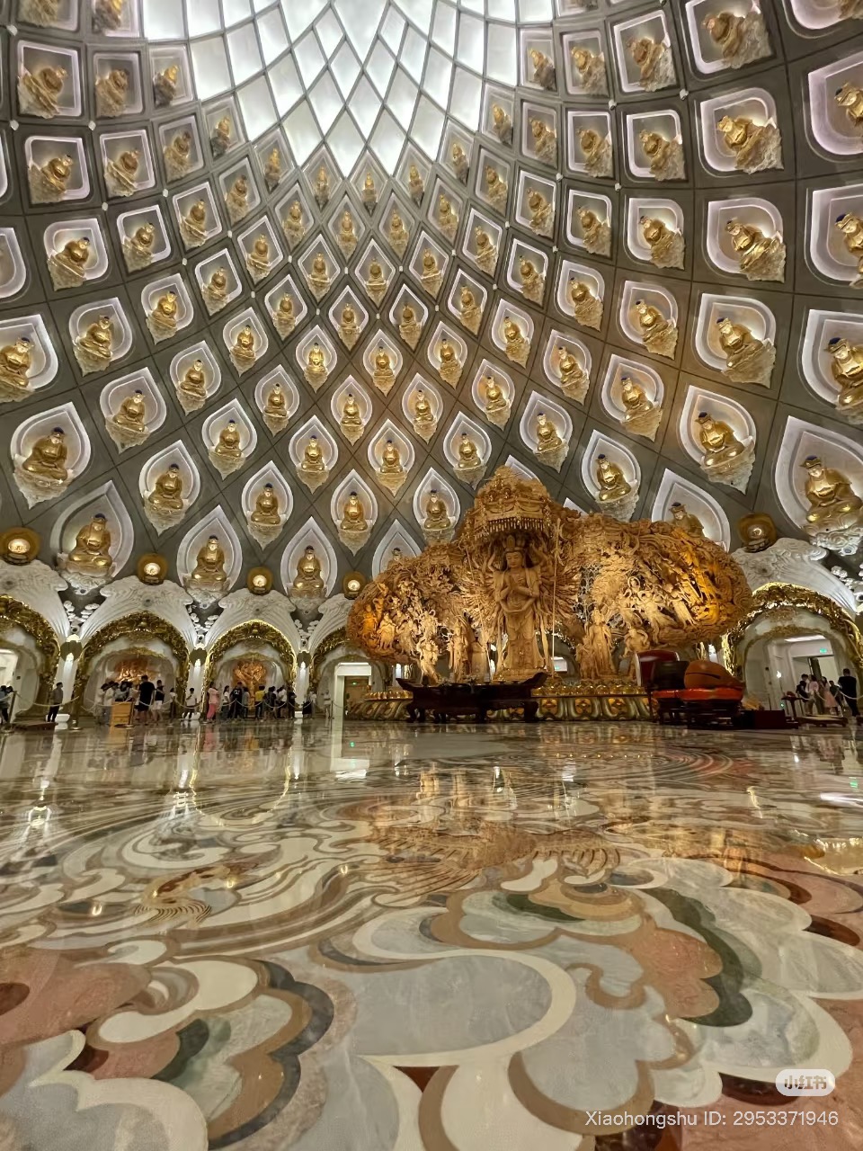 putuo- guanyinfajie, the view of the main hall