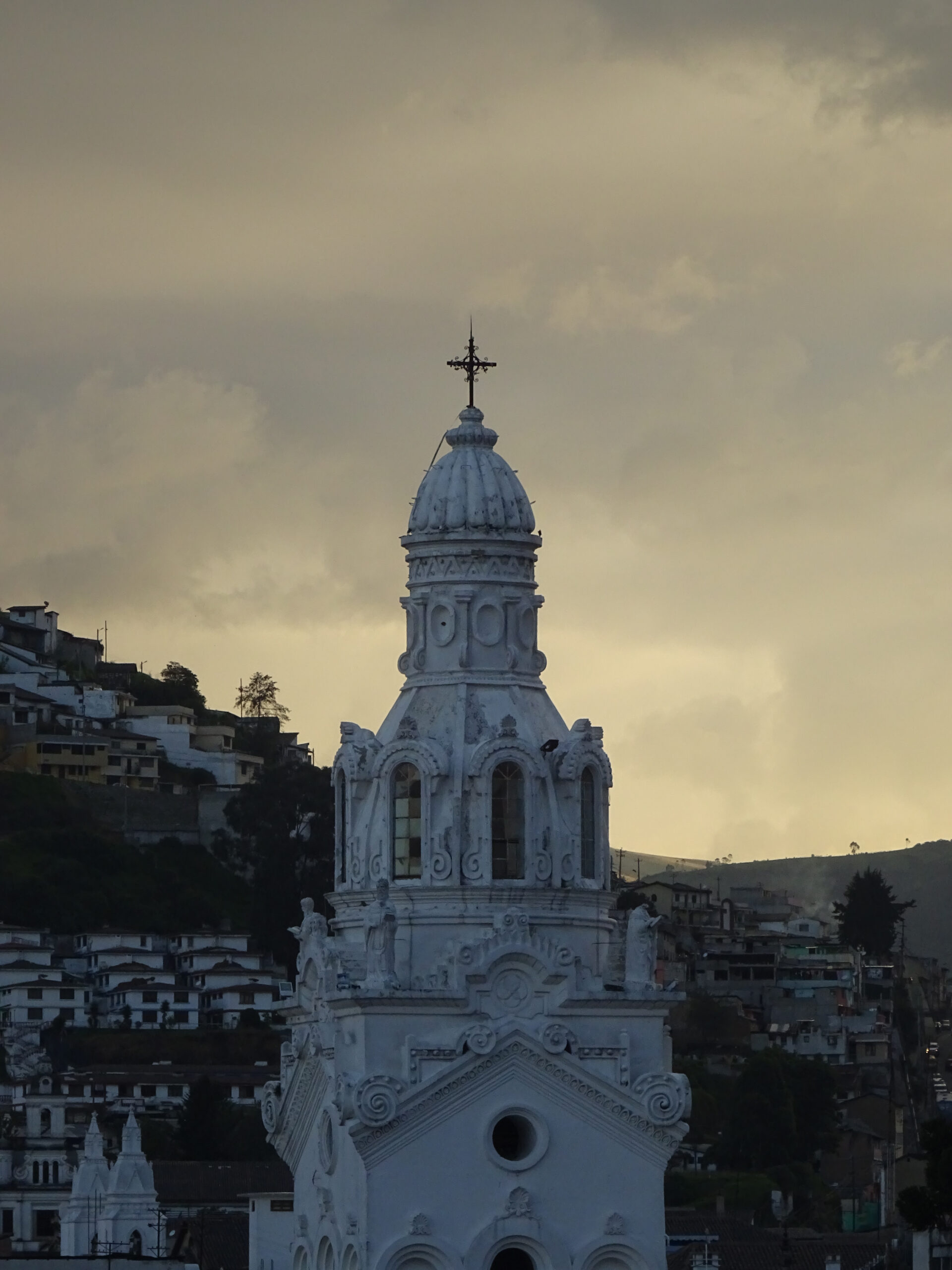 quito-cityscape