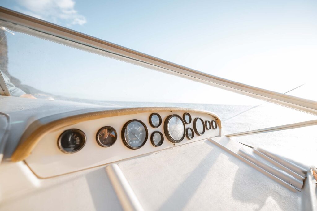 yacht dashboard 6qwz3nz.jpg